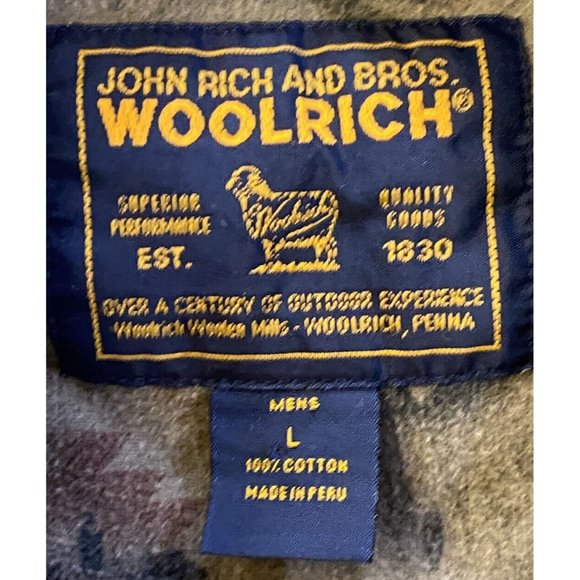 Woolrich Men's Large Sage Green Black Aztec Wolf Pattern Midweight Flannel Shirt - Picture 7 of 7